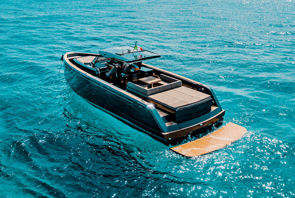 Yate Pardo 50 charter premium en la Costa Brava